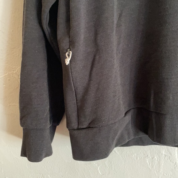 Adidas sweatshirt - Picture 2 of 4